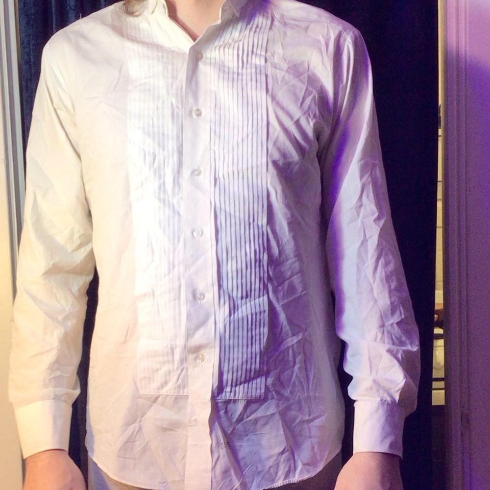 White dress shirt